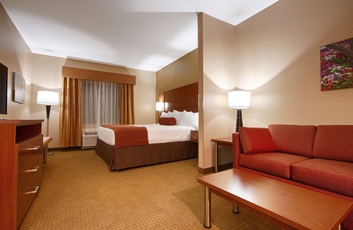 Cortland Hotel | Best Western Plus Finger Lakes Inn & Suites