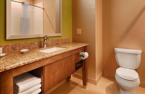 Flatonia Hotel | Best Western Plus Flatonia Inn
