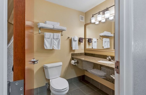 Frontier Hotel | Best Western Plus Fossil Country Inn & Suites