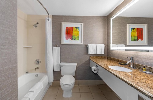Roosevelt Hotel | Best Western Plus Fresno Airport Hotel