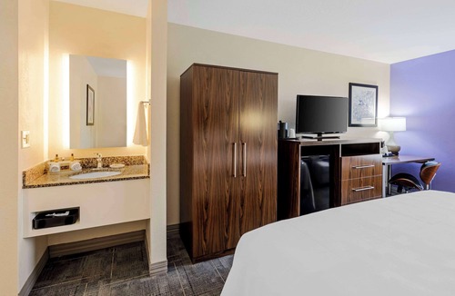 New Pathways Hotel | Best Western Plus Gen X Inn