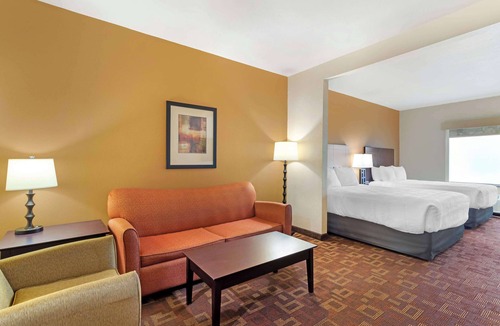 Goliad Hotel | Best Western Plus Goliad Inn & Suites