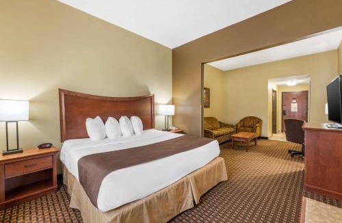 Grand Island Hotel | Best Western Plus Grand Island Inn and Suites