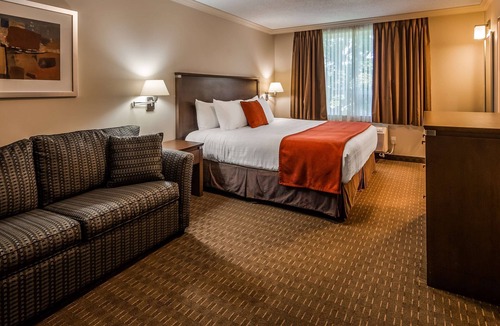 Point Edward Hotel | Best Western Plus Guildwood Inn