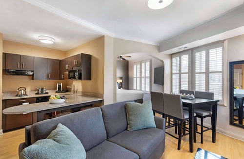 Boystown Hotel | Best Western Plus Hawthorne Terrace Hotel