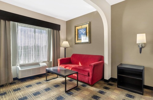 North Shore Hotel | Best Western Plus Heritage Inn