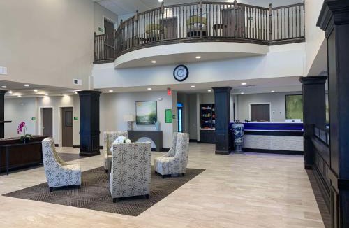 Horseheads Hotel | Best Western Plus Horseheads - Elmira