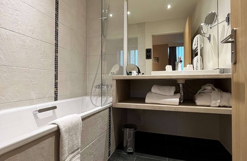 Senlis Hotel | Best Western Plus Hotel Escapade Senlis