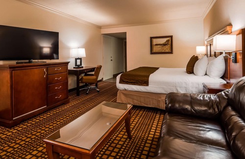 Garberville Hotel | Best Western Plus Humboldt House Inn