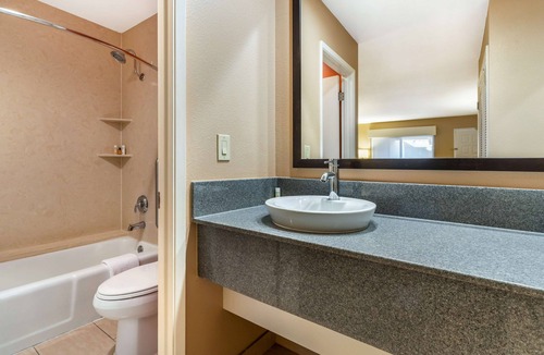 Scotts Valley Hotel | Best Western Plus Inn Scotts Valley