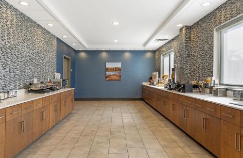 Isanti Hotel | Best Western Plus Isanti