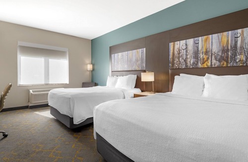 Isanti Hotel | Best Western Plus Isanti