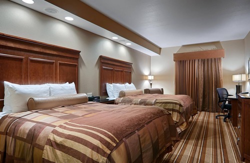I-435 West KC-KS Hotel | Best Western Plus KC Speedway Inn & Suites