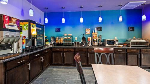 Kenedy Hotel | Best Western Plus Kenedy Inn
