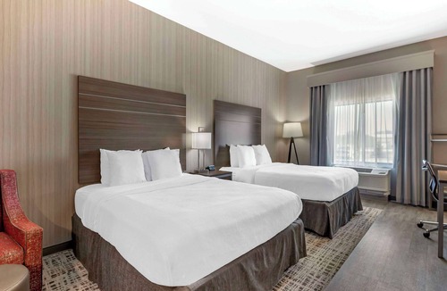 La Crescent Hotel | Best Western Plus LaCrescent/LaCrosse