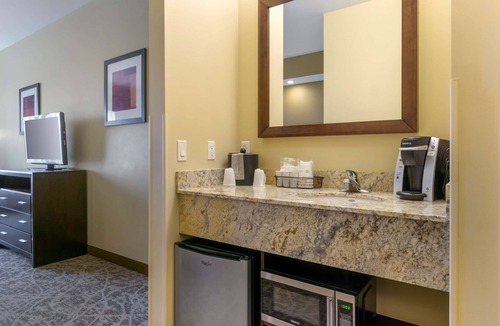Lacey Hotel | Best Western Plus Lacey Inn & Suites
