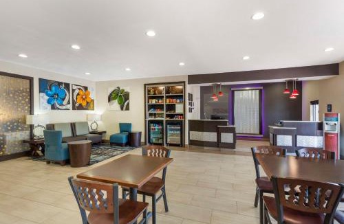 Lake Worth Hotel | Best Western Plus Lake Worth Inn & Suites