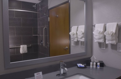 Lampasas Hotel | Best Western Plus Lampasas Inn & Suites