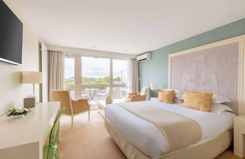 Ploermel Hotel | Best Western Plus Le Roi Arthur Hotel et Spa