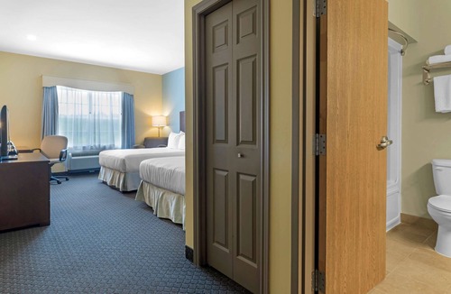 Liverpool Hotel | Best Western Plus Liverpool Hotel & Conference Centre