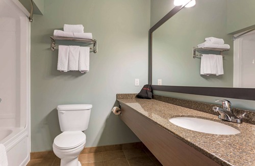 Liverpool Hotel | Best Western Plus Liverpool Hotel & Conference Centre