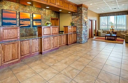 Kearney Hotel | Best Western Plus Mid Nebraska Inn & Suites