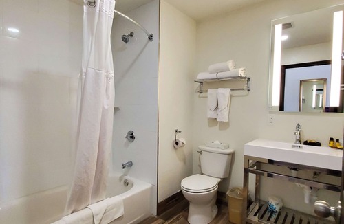 Brawley Hotel | Best Western Plus Main Street Inn