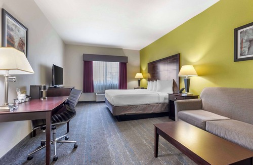 South Arlington Hotel | Best Western Plus Mansfield Inn & Suites