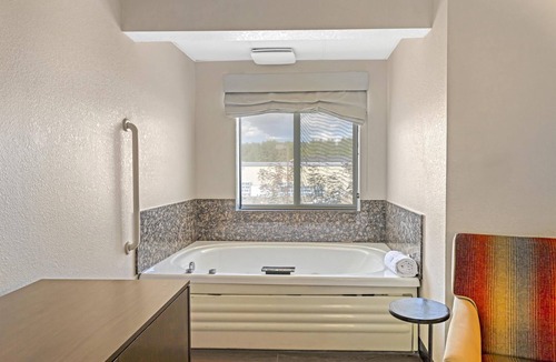 McCall Hotel | Best Western Plus McCall Lodge & Suites