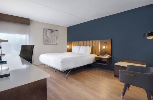 Secaucus Hotel | Best Western Plus Meadowlands