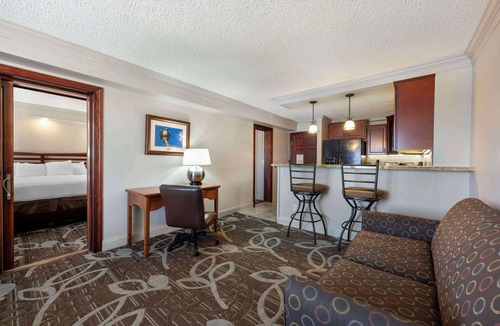 Kearney Hotel | Best Western Plus Mid Nebraska Inn & Suites