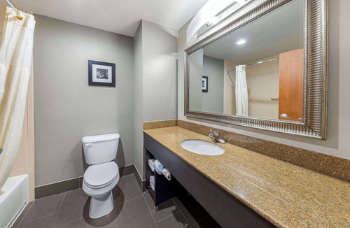 Midwest City Hotel | Best Western Plus Midwest City Inn & Suites
