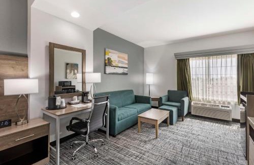 Mascoutah Hotel | Best Western Plus MidAmerica Hotel