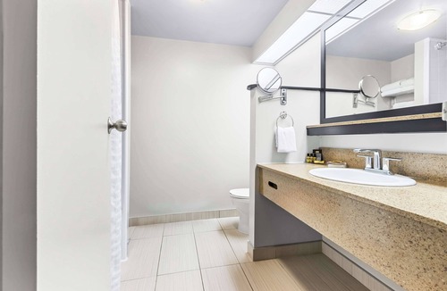 Mont-Laurier Hotel | Best Western Plus Mont-Laurier