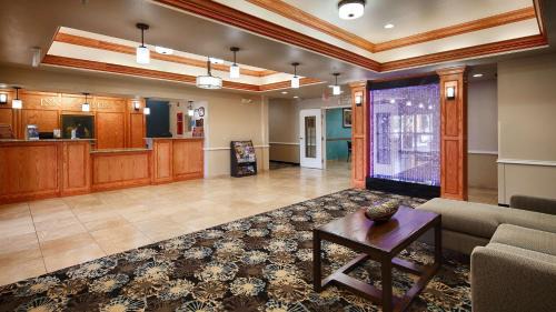 Monahans Hotel | Best Western Plus Monahans Inn and Suites