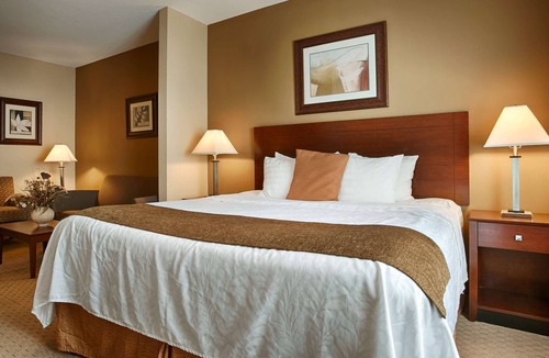 East Las Vegas Hotel | Best Western Plus Montezuma Inn & Suites
