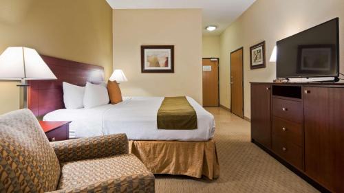 East Las Vegas Hotel | Best Western Plus Montezuma Inn and Suites