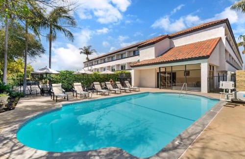 East Side Costa Mesa Hotel | Best Western Plus Newport Mesa Inn