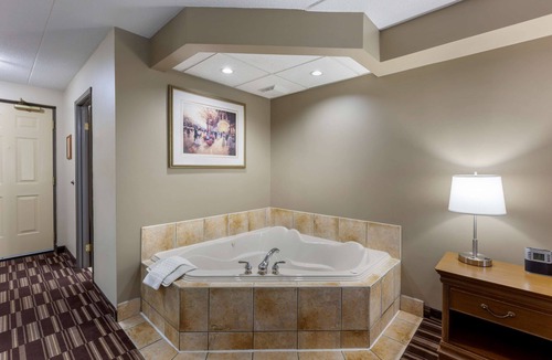 Orillia Hotel | Best Western Plus Orillia Hotel