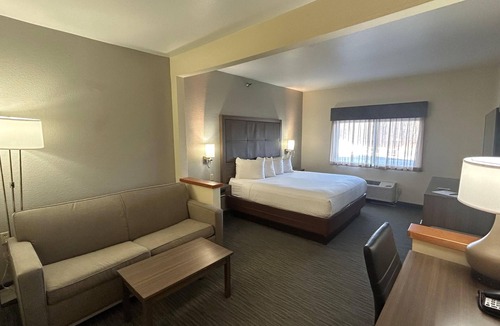 Appleton Hotel | Best Western Plus Paper Valley Hotel