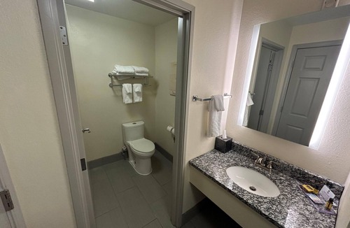 Appleton Hotel | Best Western Plus Paper Valley Hotel