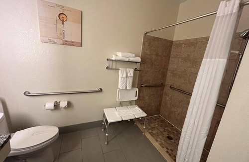 Appleton Hotel | Best Western Plus Paper Valley Hotel