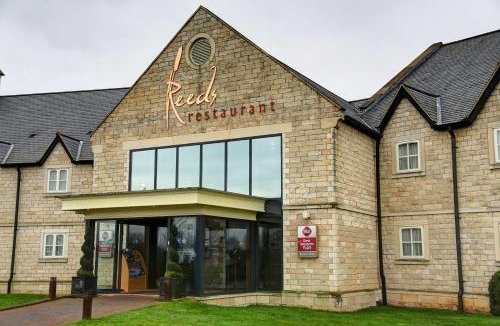 Thurnscoe Hotel | Best Western Plus Pastures Hotel