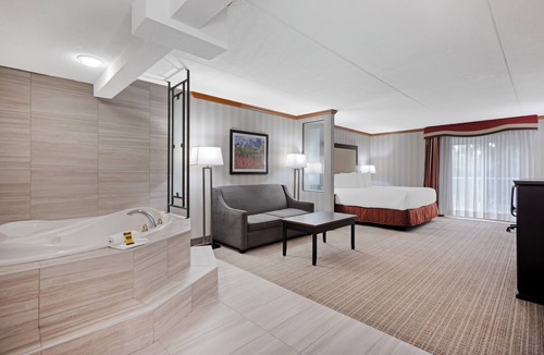 Calgary Hotel | Best Western Plus Port O'Call Hotel