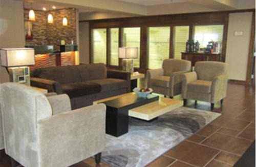 Albany Hotel | Best Western Plus Prairie Inn