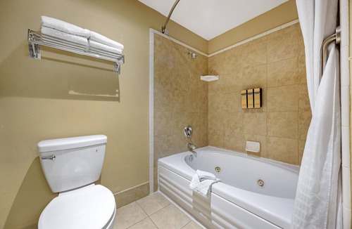 Albany Hotel | Best Western Plus Prairie Inn