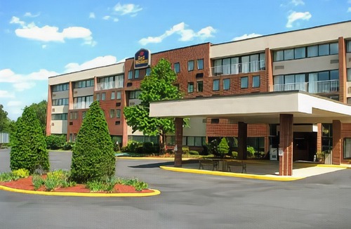 Shillington Hotel | Best Western Plus Reading Inn & Suites