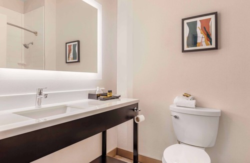 Brownwood Hotel | Best Western Plus Riata