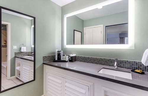 Menlo Park Hotel | Best Western Plus Riviera