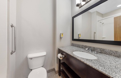 Madill Hotel | Best Western Plus Sand Bass Inn & Suites